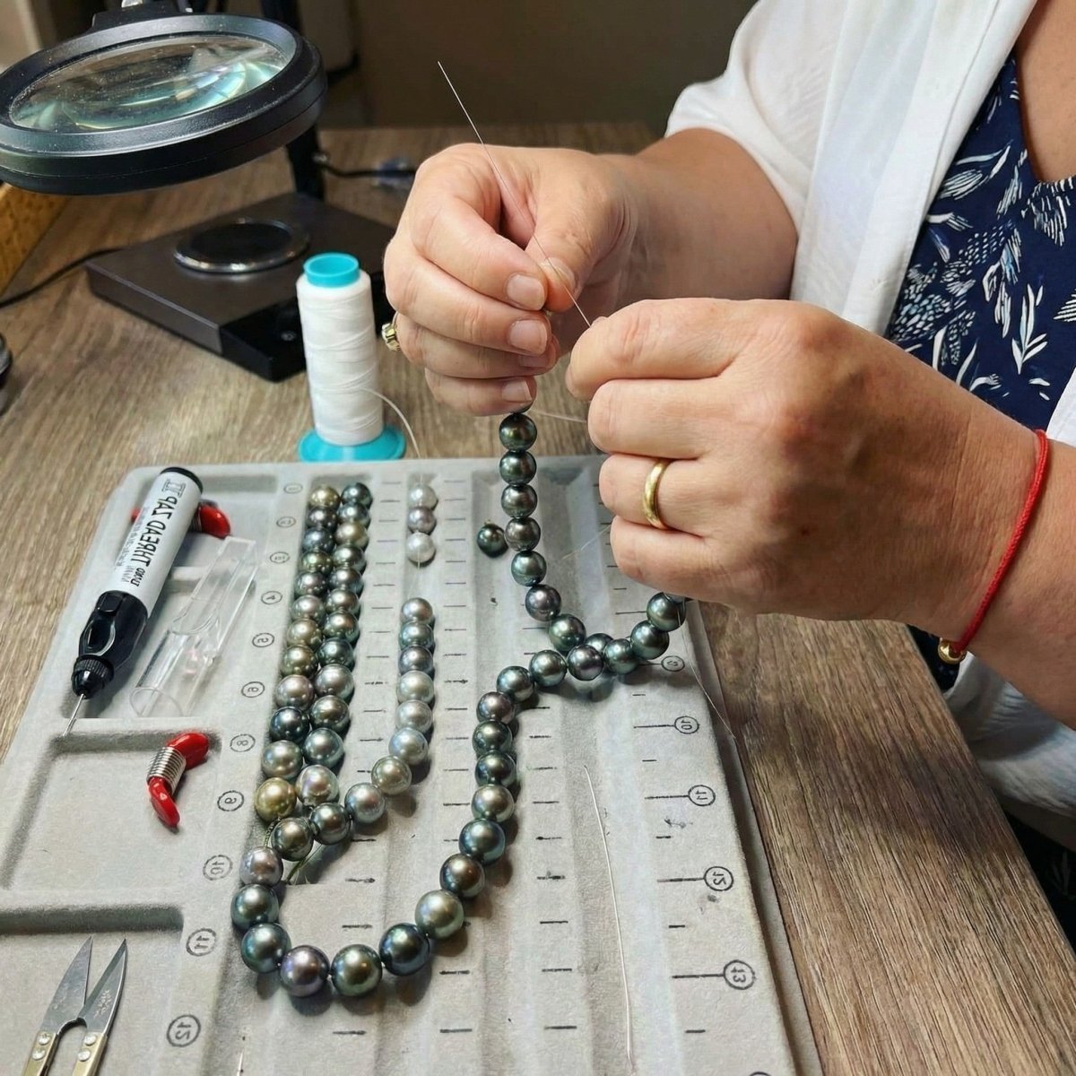 How I String Pearl Necklaces: Step-by-Step Knotting Technique - Marina Korneev