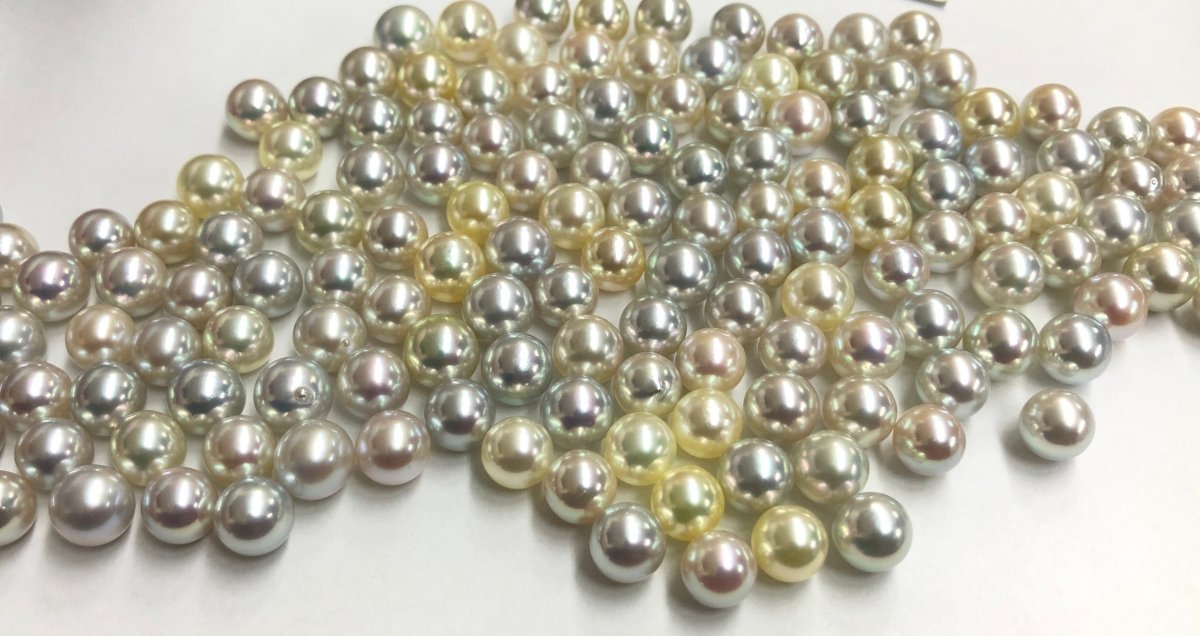 AKOYA  PEARLS - Marina Korneev