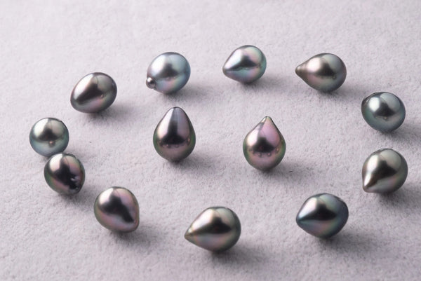 Tahitian pearls showing shape variation.