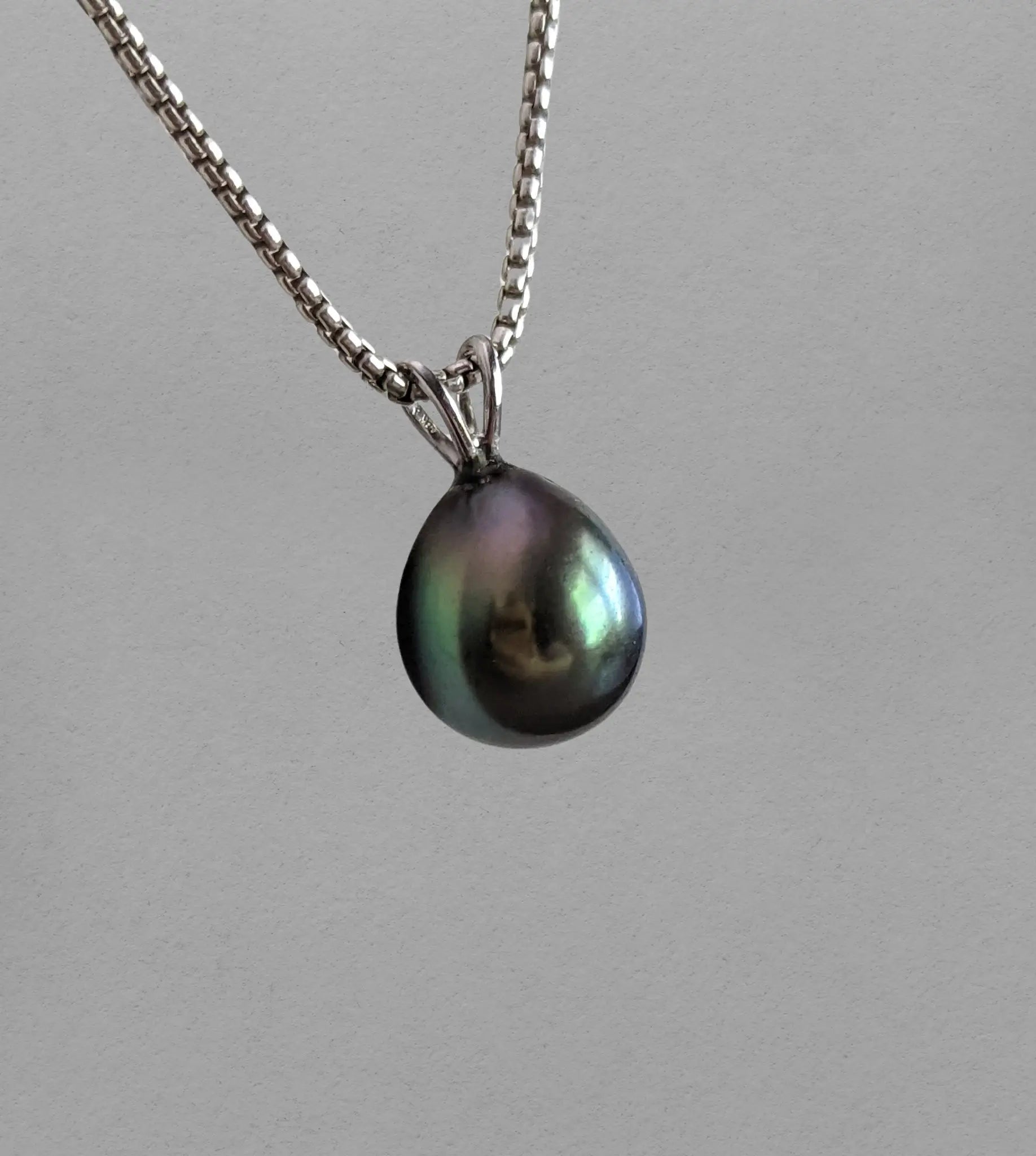 11-12mm Tahitian Pearl Pendant with 14K WG Bail - Marina Pearls