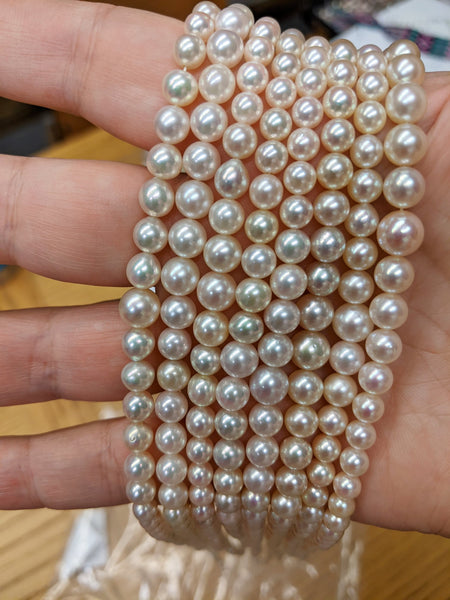 Pearl shape comparison.