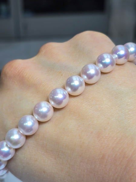 Pink Japanese Akoya pearl strand.