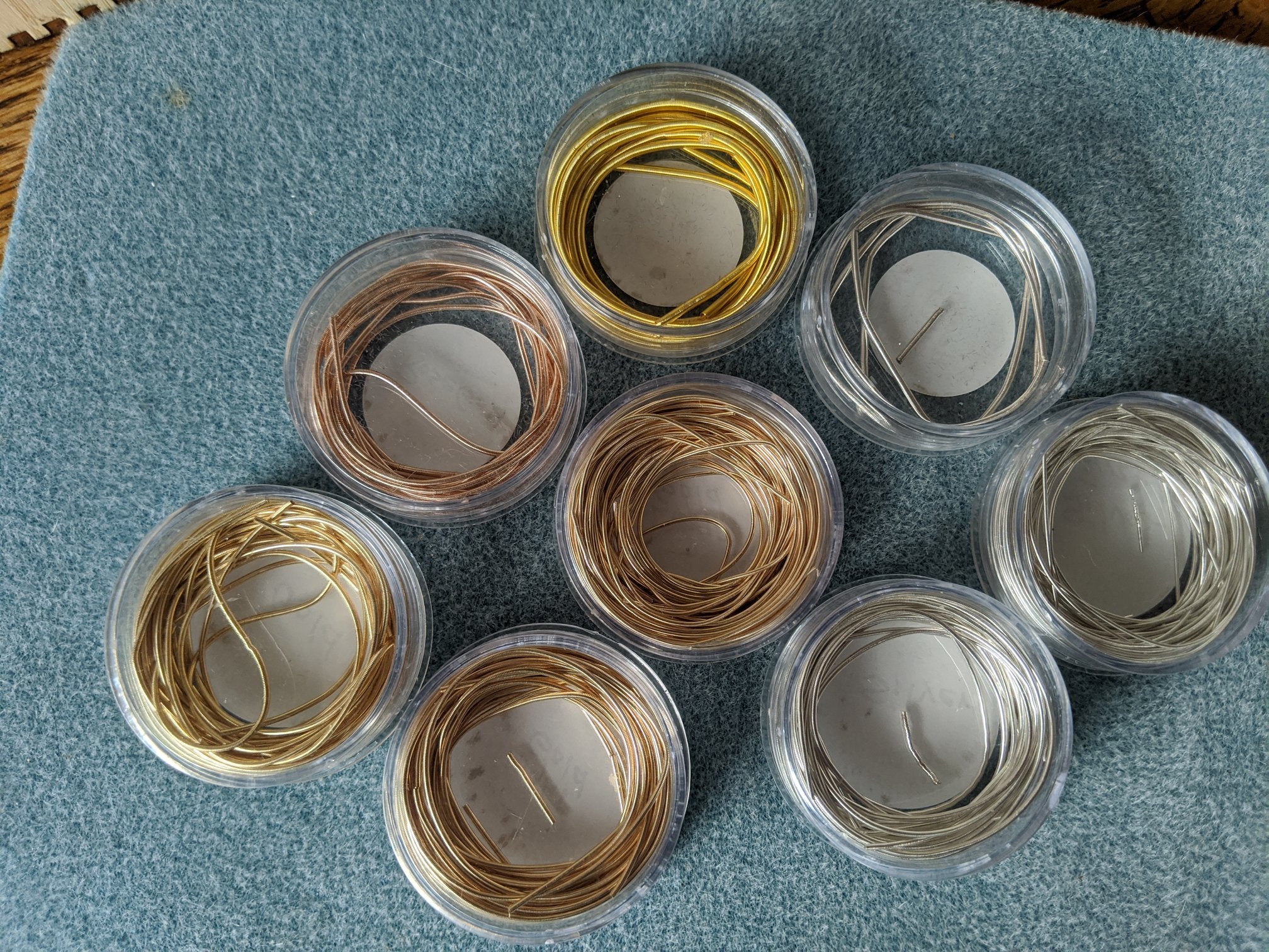 Tools for stringing pearls: French wire.
