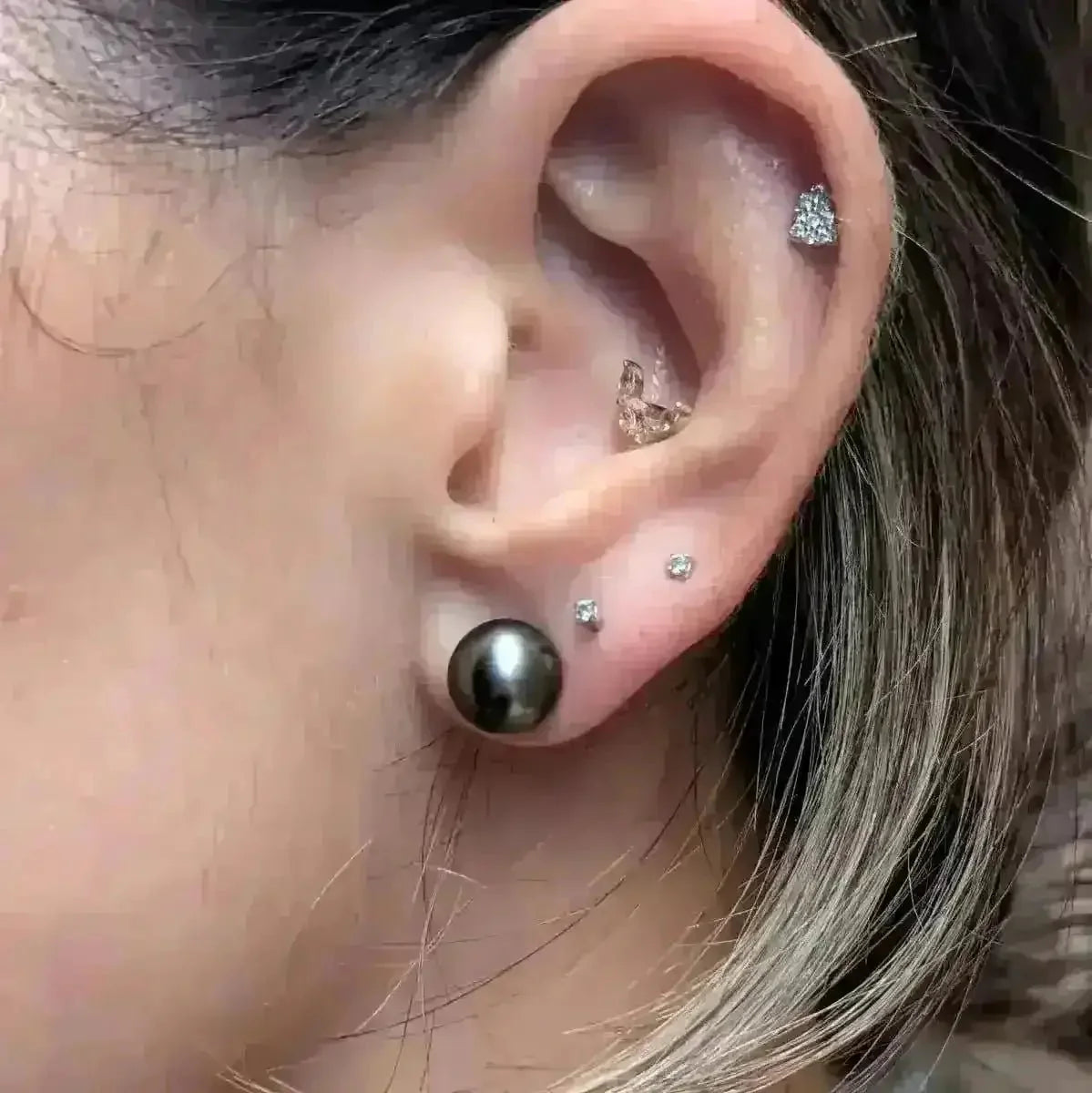 9 - 10mm Green Tahitian Pearl Stud Earrings - Marina Korneev