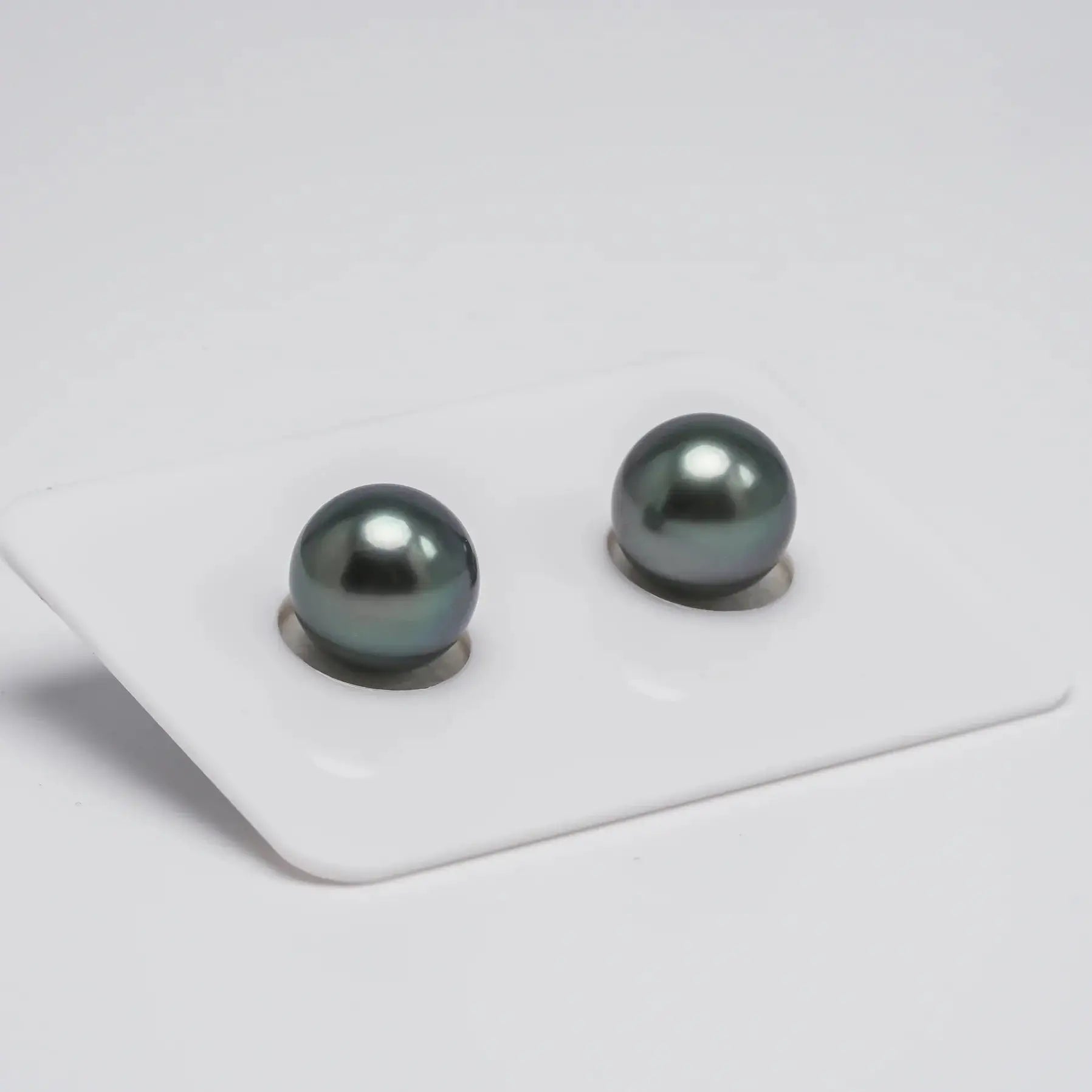 9-10mm Tahitian Pearl Pair - Marina Pearls