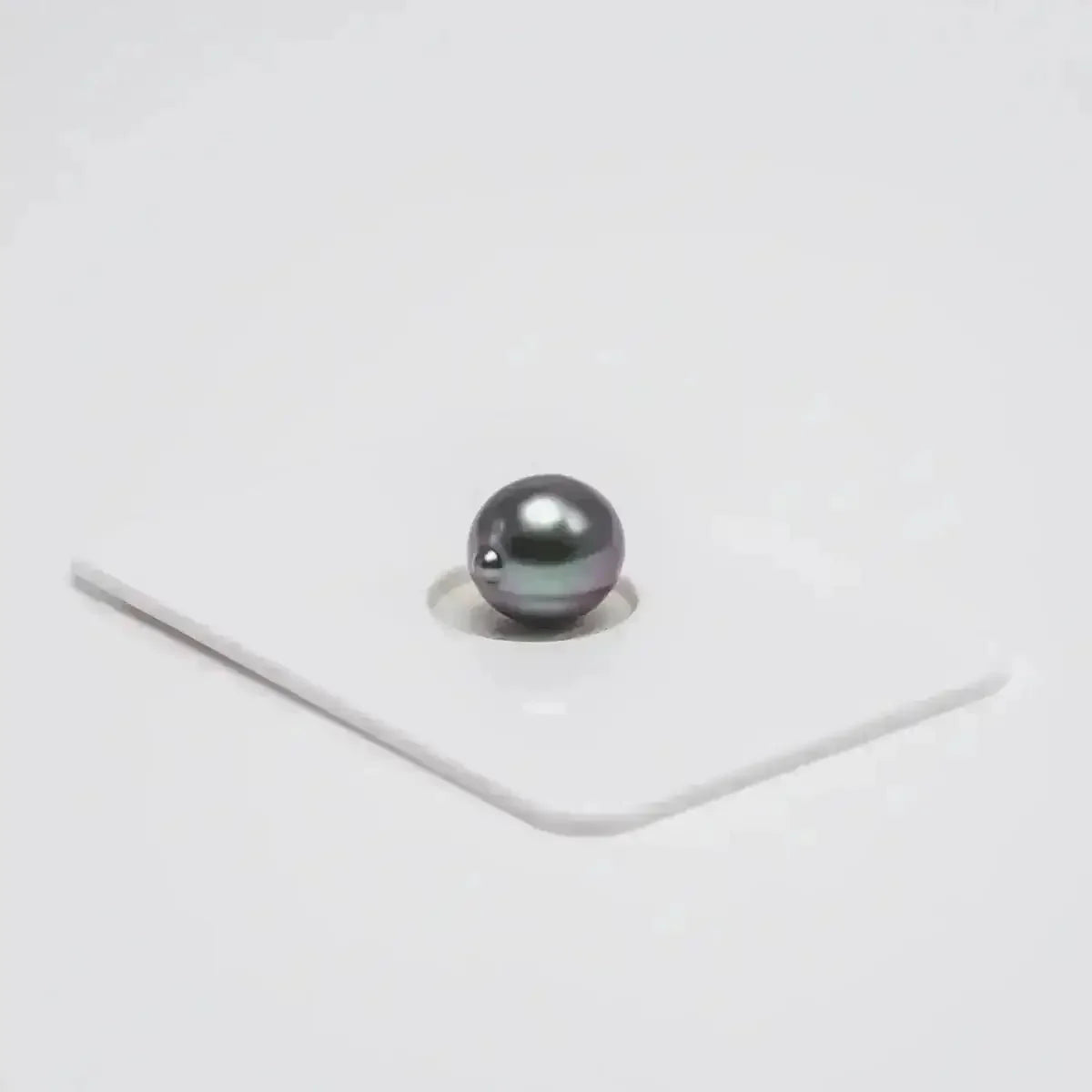 TSP024 - 8 - 9mm Single Tahitian Pearl - Marina Korneev